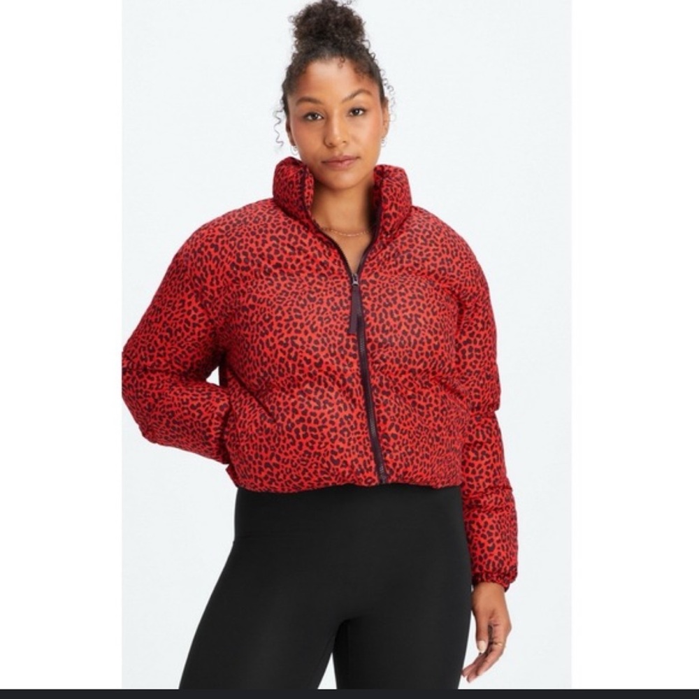Fabletics Wander Cropped Puffer Jacket Size XS